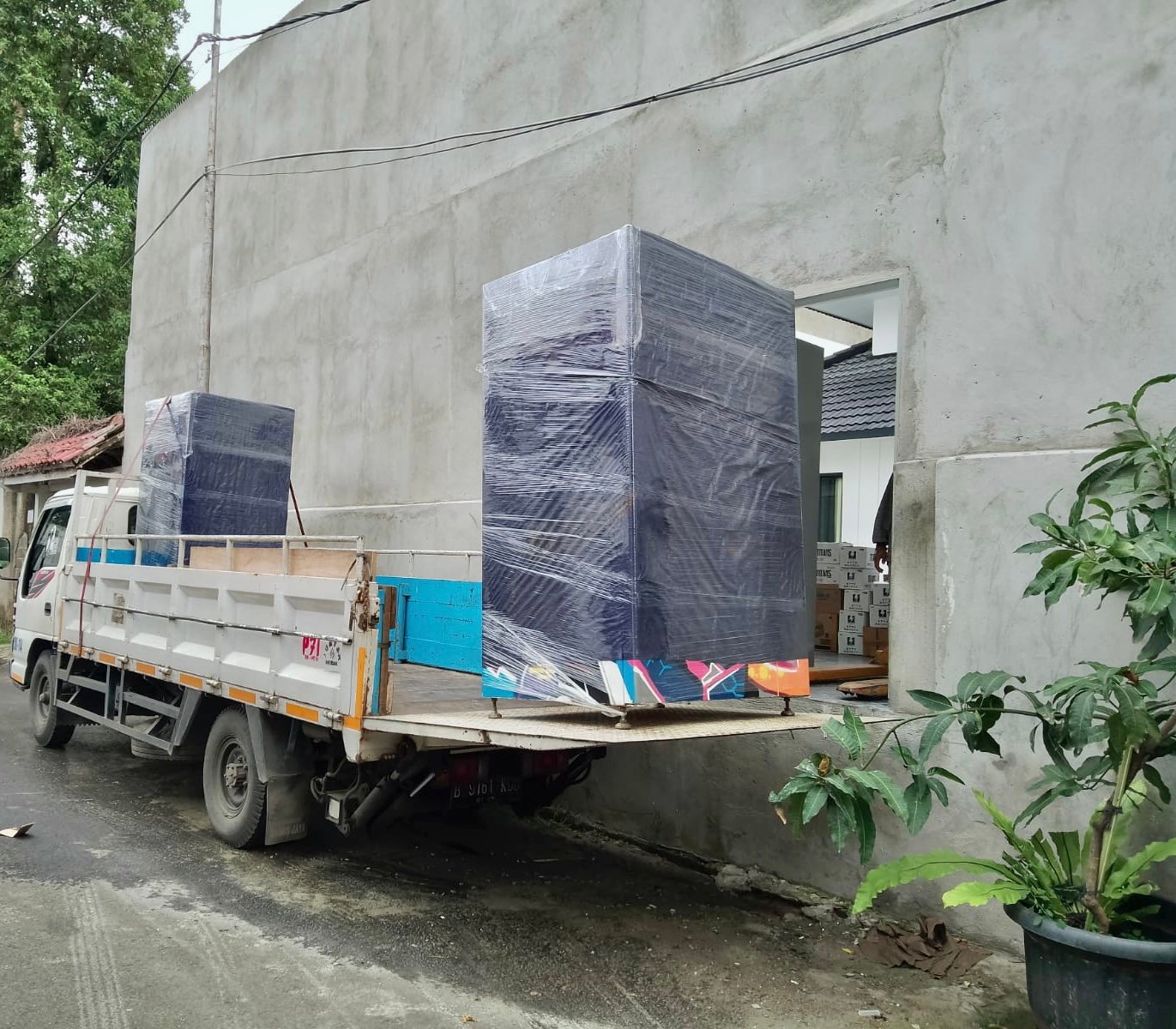 e79797bf-b4e3-487b-b38f-05a8d81b1ee8